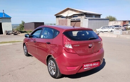 Hyundai Solaris II рестайлинг, 2011 год, 379 000 рублей, 5 фотография