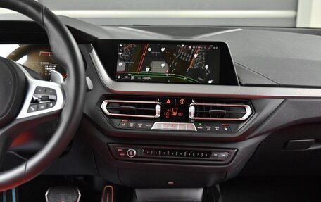 BMW 1 серия, 2021 год, 3 599 777 рублей, 7 фотография