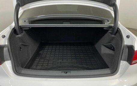 Audi A4, 2016 год, 1 695 000 рублей, 18 фотография