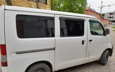 Toyota Lite Ace VI, 2009 год, 740 000 рублей, 2 фотография
