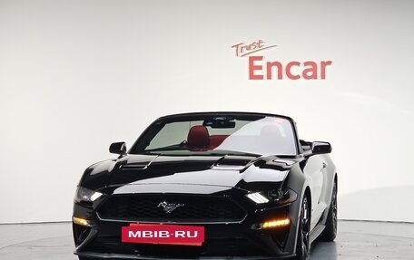 Ford Mustang VI рестайлинг, 2022 год, 2 960 100 рублей, 2 фотография