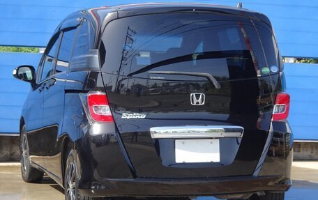 Honda Freed I, 2015 год, 882 000 рублей, 9 фотография