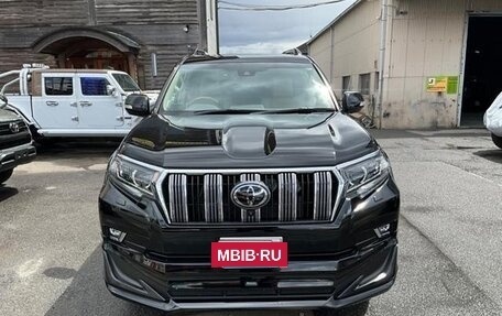 Toyota Land Cruiser Prado 150 рестайлинг 2, 2022 год, 3 800 000 рублей, 2 фотография