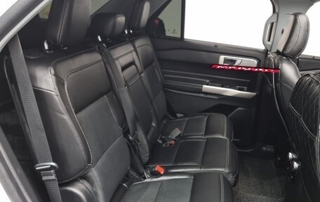 Ford Explorer VI, 2022 год, 3 200 100 рублей, 18 фотография
