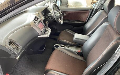 Honda Stream II, 2014 год, 920 000 рублей, 15 фотография