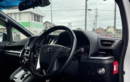 Toyota Vellfire II, 2021 год, 4 150 777 рублей, 9 фотография
