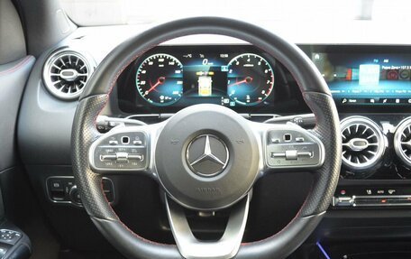 Mercedes-Benz GLA, 2020 год, 3 390 000 рублей, 13 фотография