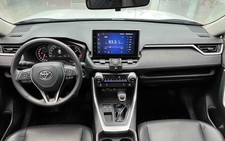 Toyota RAV4, 2022 год, 2 590 333 рублей, 7 фотография