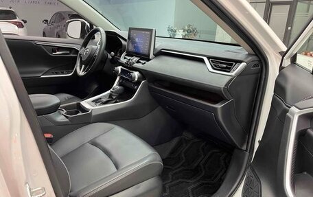 Toyota RAV4, 2022 год, 2 590 333 рублей, 15 фотография
