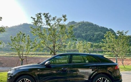 Audi Q8 I, 2022 год, 6 800 011 рублей, 4 фотография
