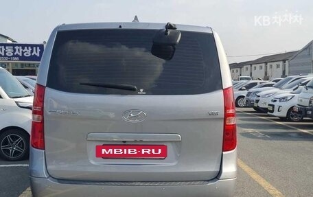 Hyundai Grand Starex Grand Starex I рестайлинг 2, 2020 год, 2 259 000 рублей, 4 фотография