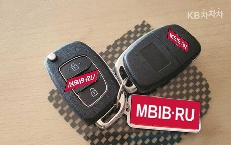 Hyundai Grand Starex Grand Starex I рестайлинг 2, 2020 год, 2 259 000 рублей, 14 фотография
