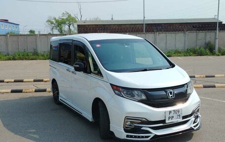 Honda Stepwgn IV, 2015 год, 1 875 000 рублей, 5 фотография