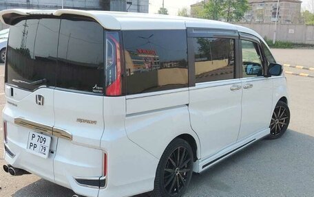 Honda Stepwgn IV, 2015 год, 1 875 000 рублей, 9 фотография