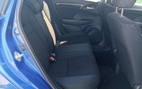 Honda Fit III, 2016 год, 1 050 000 рублей, 12 фотография