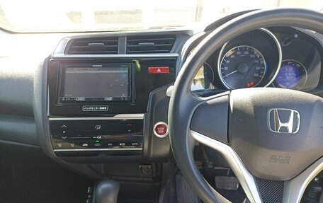 Honda Fit III, 2016 год, 1 050 000 рублей, 18 фотография