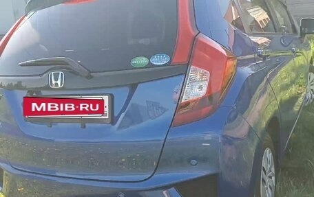 Honda Fit III, 2016 год, 1 050 000 рублей, 7 фотография