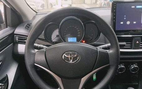 Toyota Yaris XP150 рестайлинг, 2021 год, 1 350 000 рублей, 9 фотография