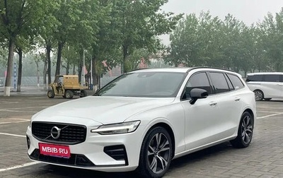 Volvo V60 II, 2022 год, 3 150 000 рублей, 1 фотография