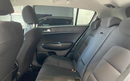 KIA Sportage IV рестайлинг, 2019 год, 2 800 000 рублей, 11 фотография