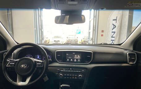 KIA Sportage IV рестайлинг, 2019 год, 2 800 000 рублей, 10 фотография