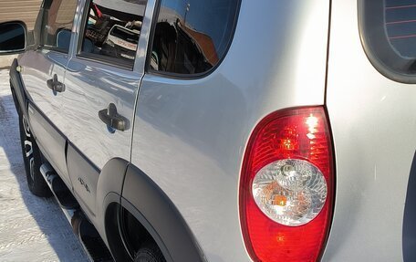 Chevrolet Niva I рестайлинг, 2011 год, 495 000 рублей, 5 фотография