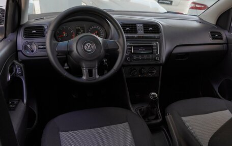 Volkswagen Polo VI (EU Market), 2015 год, 720 000 рублей, 6 фотография
