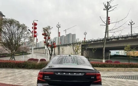 Volvo S90 II рестайлинг, 2022 год, 2 810 000 рублей, 5 фотография