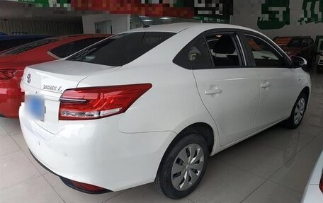 Toyota Yaris XP150 рестайлинг, 2021 год, 1 330 000 рублей, 3 фотография