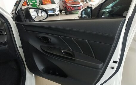 Toyota Yaris XP150 рестайлинг, 2021 год, 1 330 000 рублей, 14 фотография
