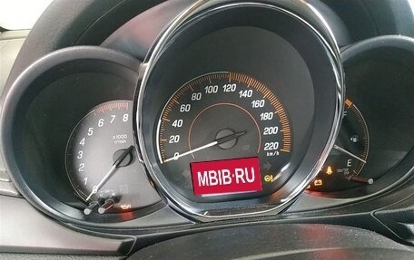 Toyota Yaris XP150 рестайлинг, 2021 год, 1 330 000 рублей, 6 фотография