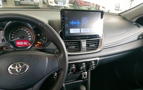 Toyota Yaris XP150 рестайлинг, 2021 год, 1 330 000 рублей, 9 фотография
