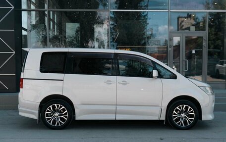 Mitsubishi Delica D:5 I, 2008 год, 1 950 000 рублей, 4 фотография