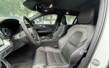 Volvo V60 II, 2022 год, 3 150 000 рублей, 10 фотография
