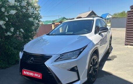 Lexus RX IV рестайлинг, 2019 год, 4 600 000 рублей, 7 фотография
