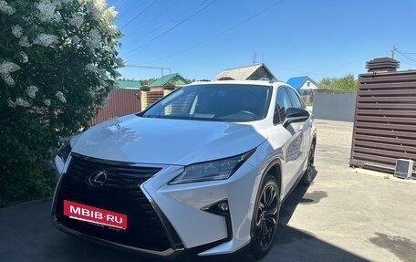 Lexus RX IV рестайлинг, 2019 год, 4 600 000 рублей, 9 фотография