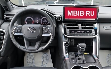 Toyota Land Cruiser, 2025 год, 15 500 000 рублей, 8 фотография