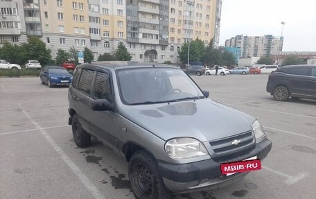 Chevrolet Niva I рестайлинг, 2005 год, 350 000 рублей, 2 фотография