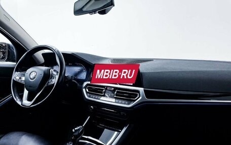 BMW 3 серия, 2019 год, 3 599 000 рублей, 9 фотография