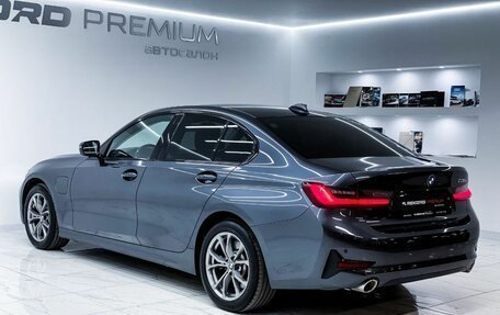 BMW 3 серия, 2019 год, 3 599 000 рублей, 28 фотография