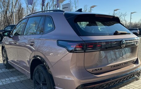 Volkswagen Tiguan, 2024 год, 5 700 000 рублей, 10 фотография