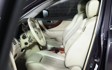 Infiniti QX70, 2015 год, 2 300 000 рублей, 10 фотография