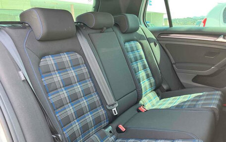 Volkswagen Golf VII, 2016 год, 1 200 035 рублей, 27 фотография