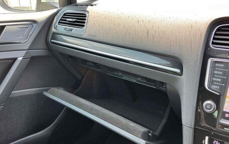Volkswagen Golf VII, 2016 год, 1 200 035 рублей, 25 фотография