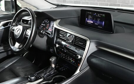 Lexus RX IV рестайлинг, 2016 год, 3 640 000 рублей, 20 фотография