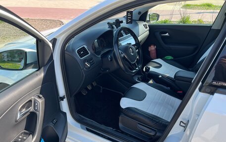 Volkswagen Polo VI (EU Market), 2016 год, 1 500 000 рублей, 8 фотография