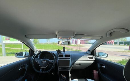 Volkswagen Polo VI (EU Market), 2016 год, 1 500 000 рублей, 16 фотография