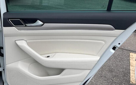 Volkswagen Passat B8 рестайлинг, 2016 год, 1 500 035 рублей, 22 фотография