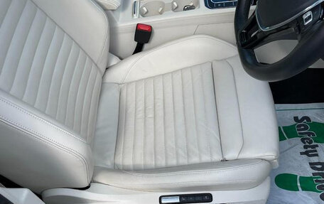Volkswagen Passat B8 рестайлинг, 2016 год, 1 500 035 рублей, 17 фотография