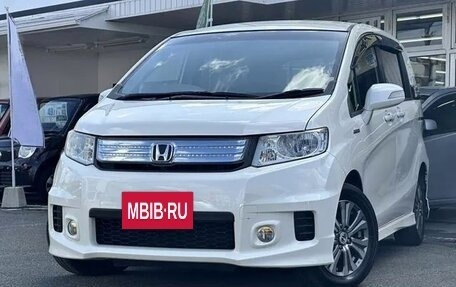 Honda Freed I, 2016 год, 785 000 рублей, 2 фотография